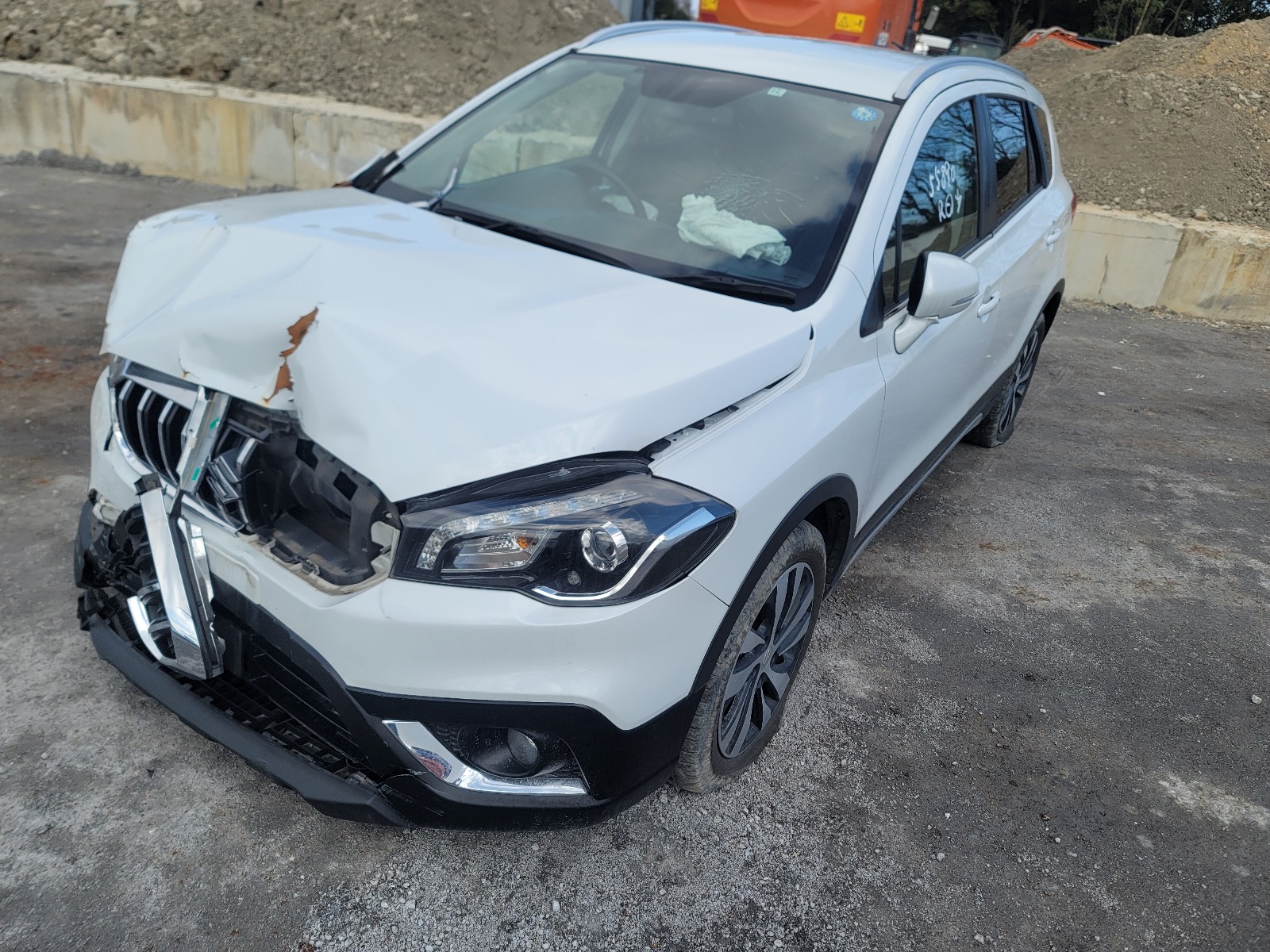 2019 SUZUKI  SX4 S-Cross