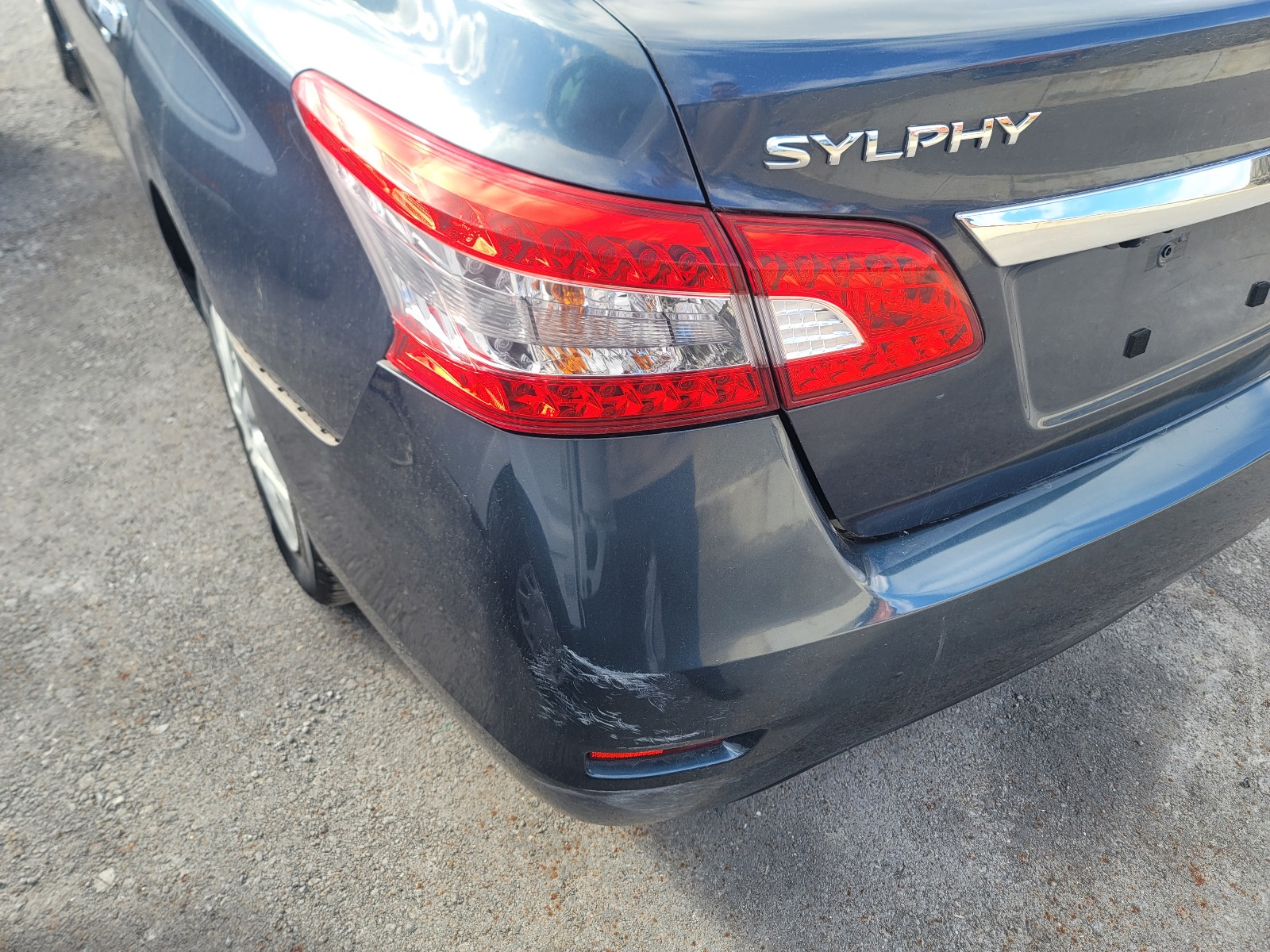 2016 NISSAN SYLPHY