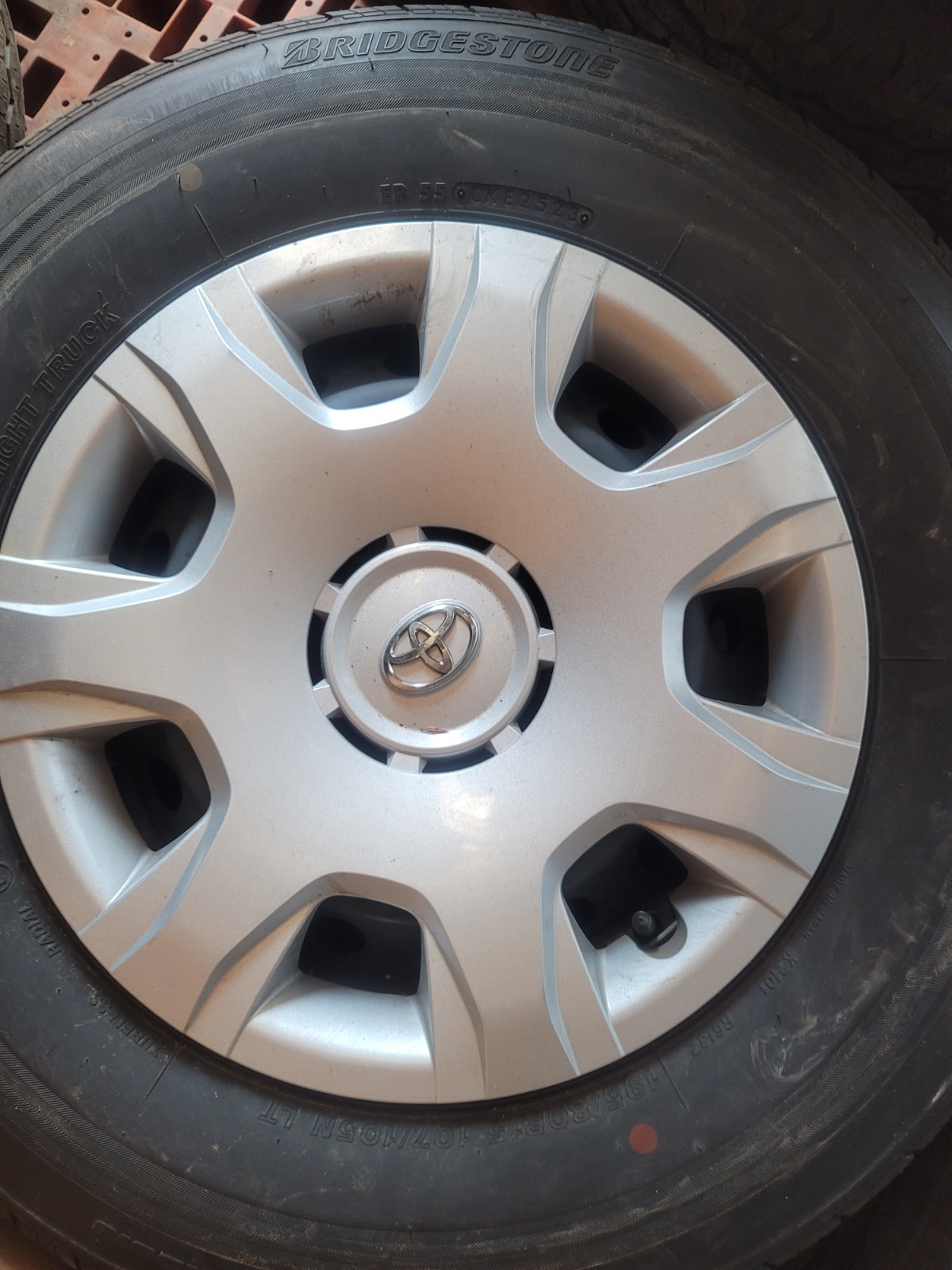 MIX ALL SIZE TIRES GOOD