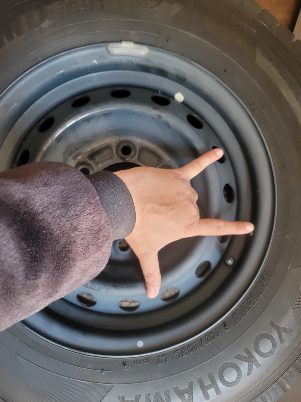 MIX ALL SIZE TIRES GOOD
