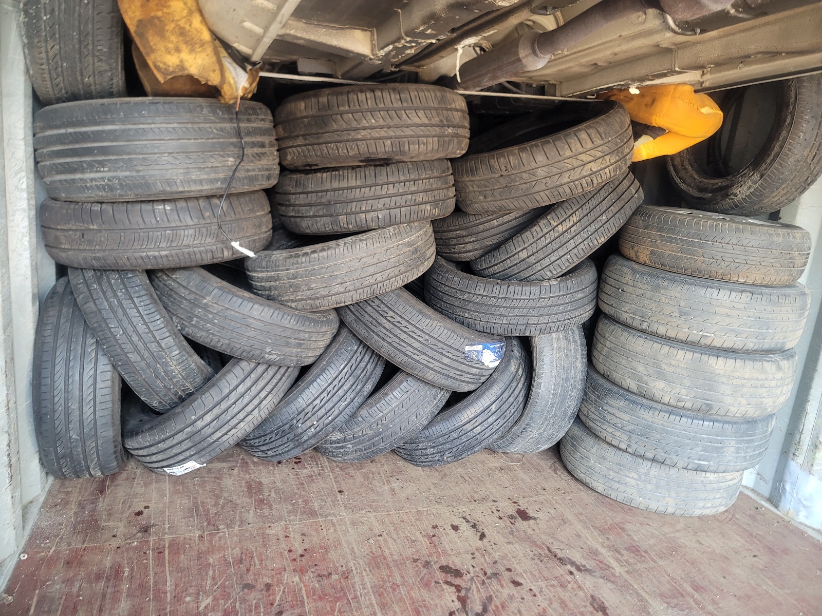 MIX ALL SIZE TIRES GOOD