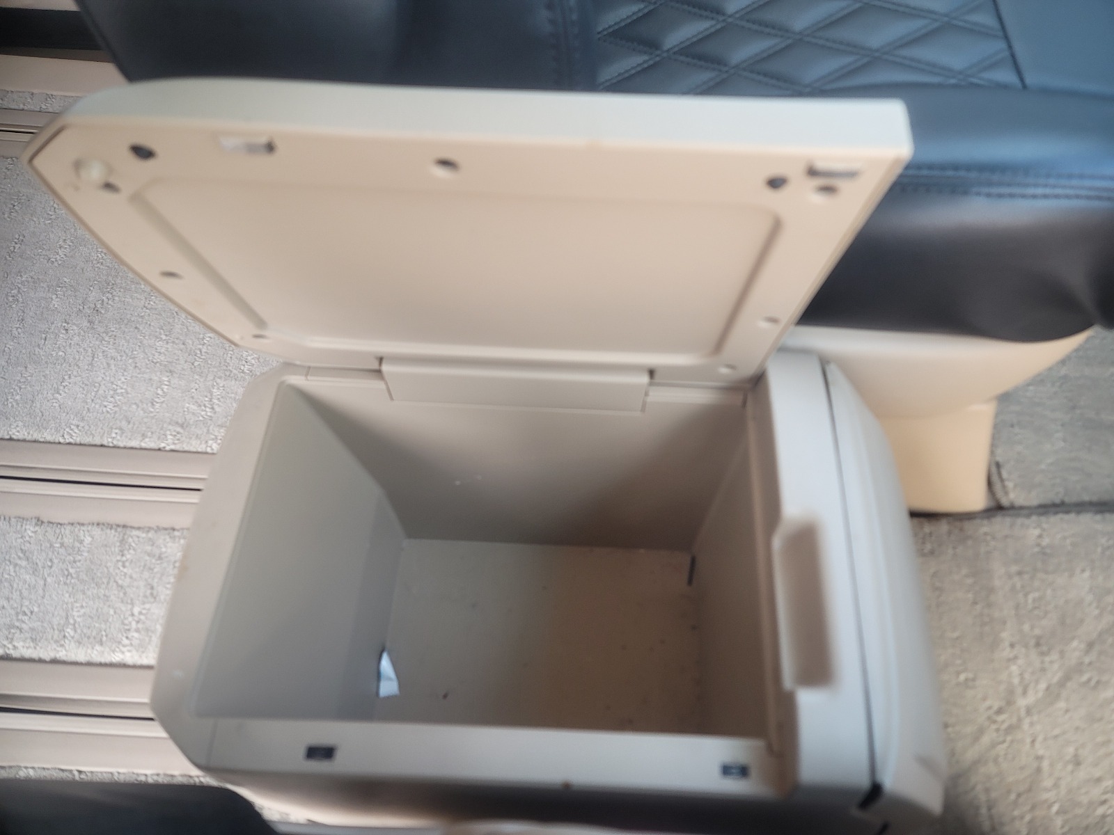 2013 TOYOTA ALPHARAD