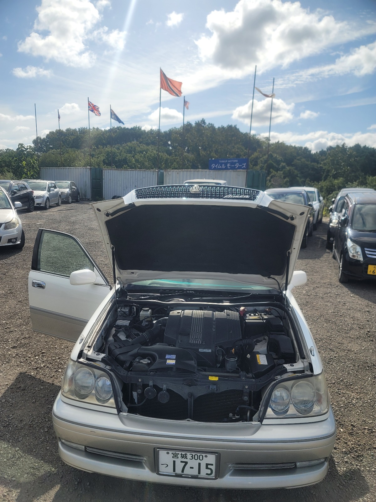 TOYOTA CROWN MODEL FEB 2000