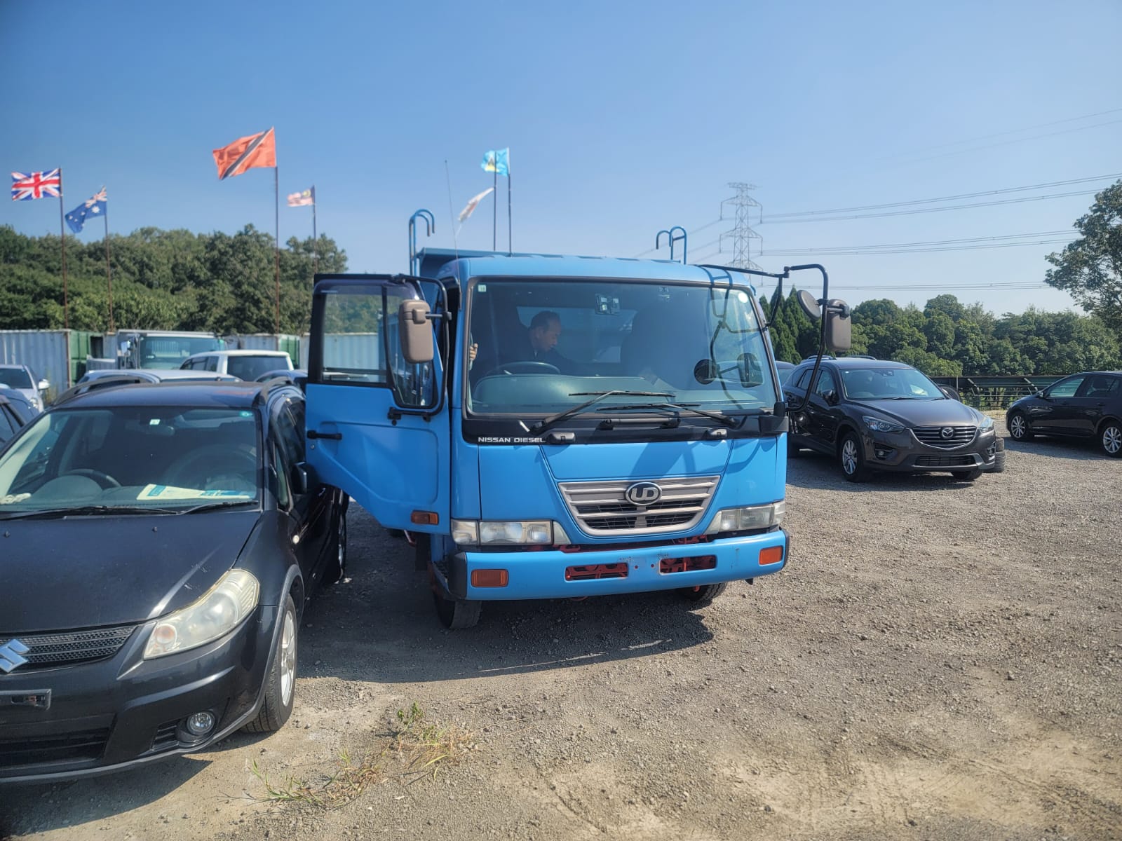 2002 Nissan Condor  Dumper