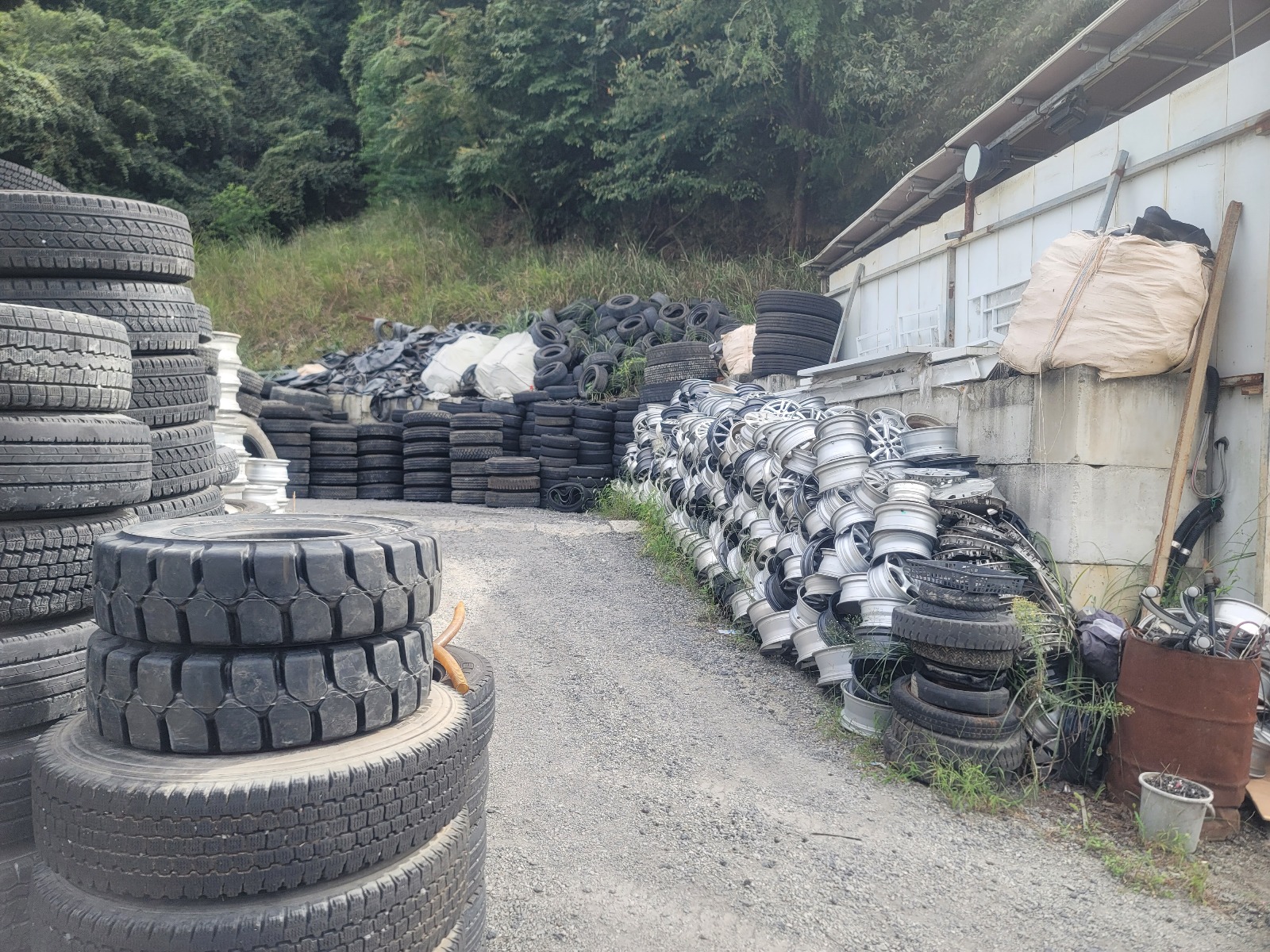 MIX ALL SIZE TIRES GOOD