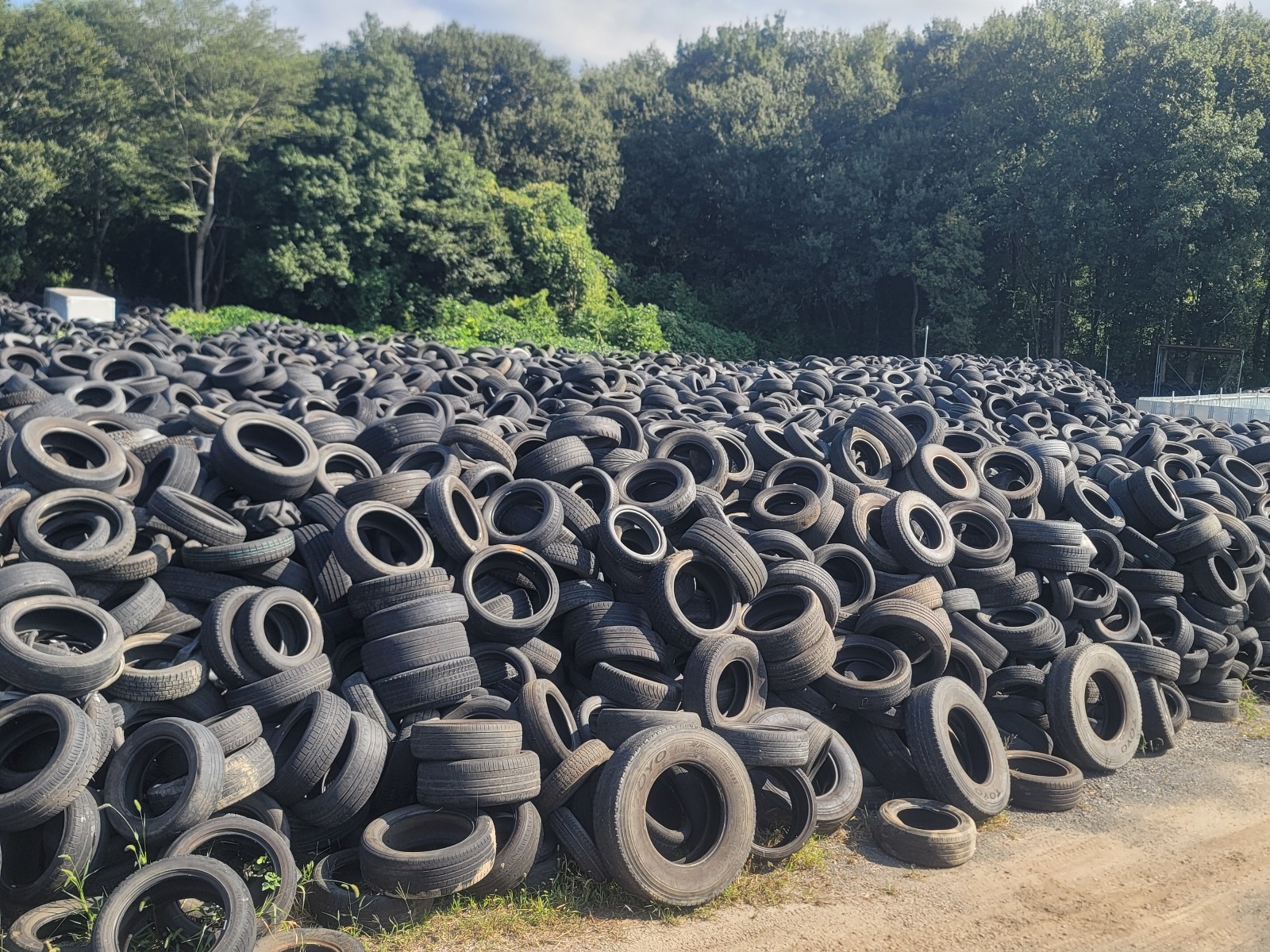 MIX ALL SIZE TIRES GOOD