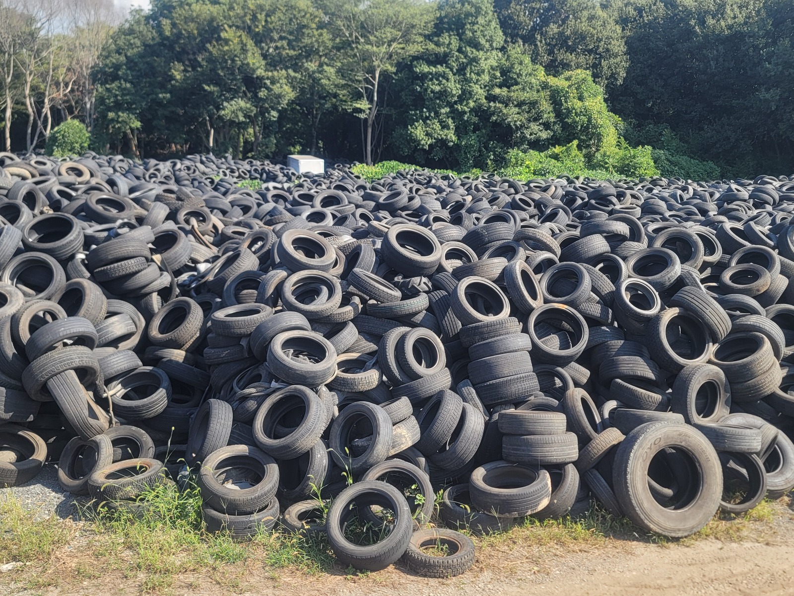 MIX ALL SIZE TIRES GOOD