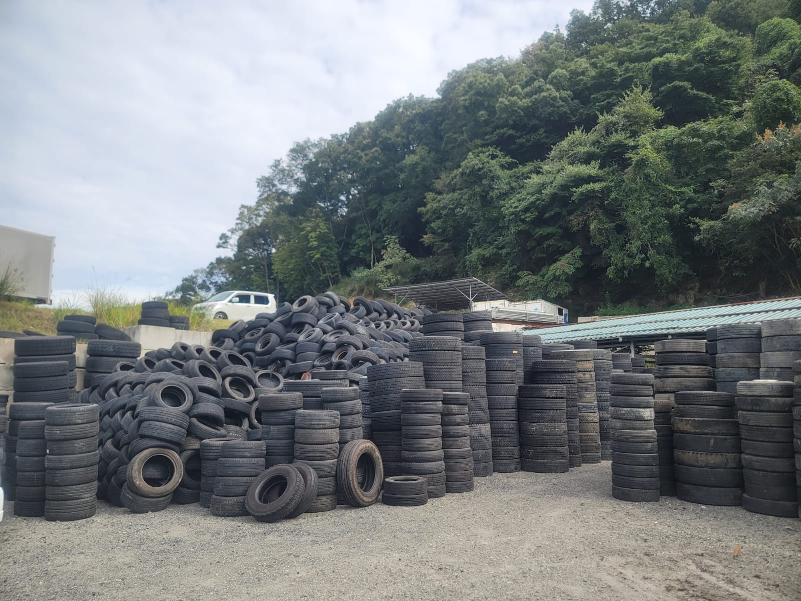 MIX ALL SIZE TIRES GOOD