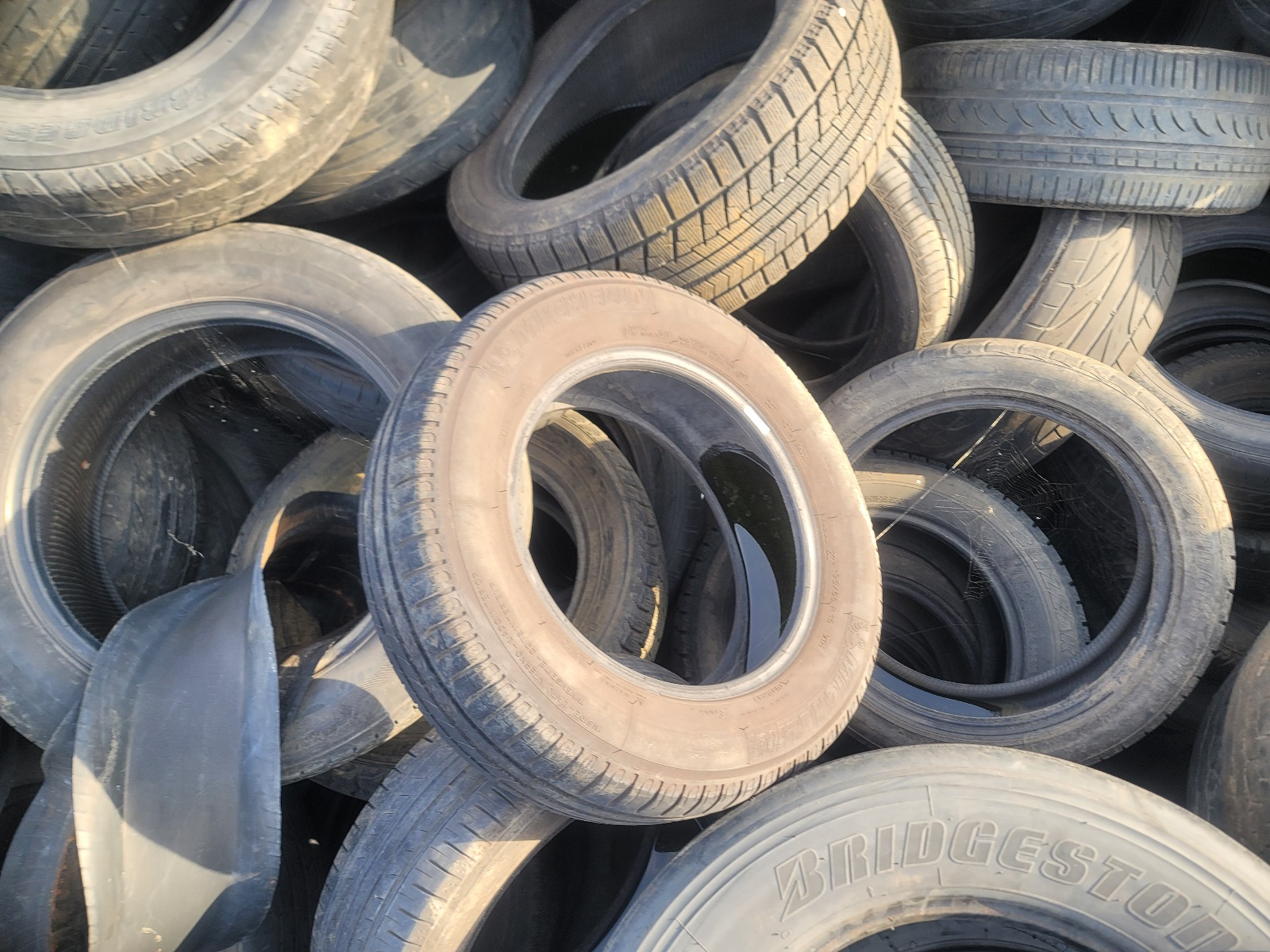 MIX ALL SIZE TIRES GOOD