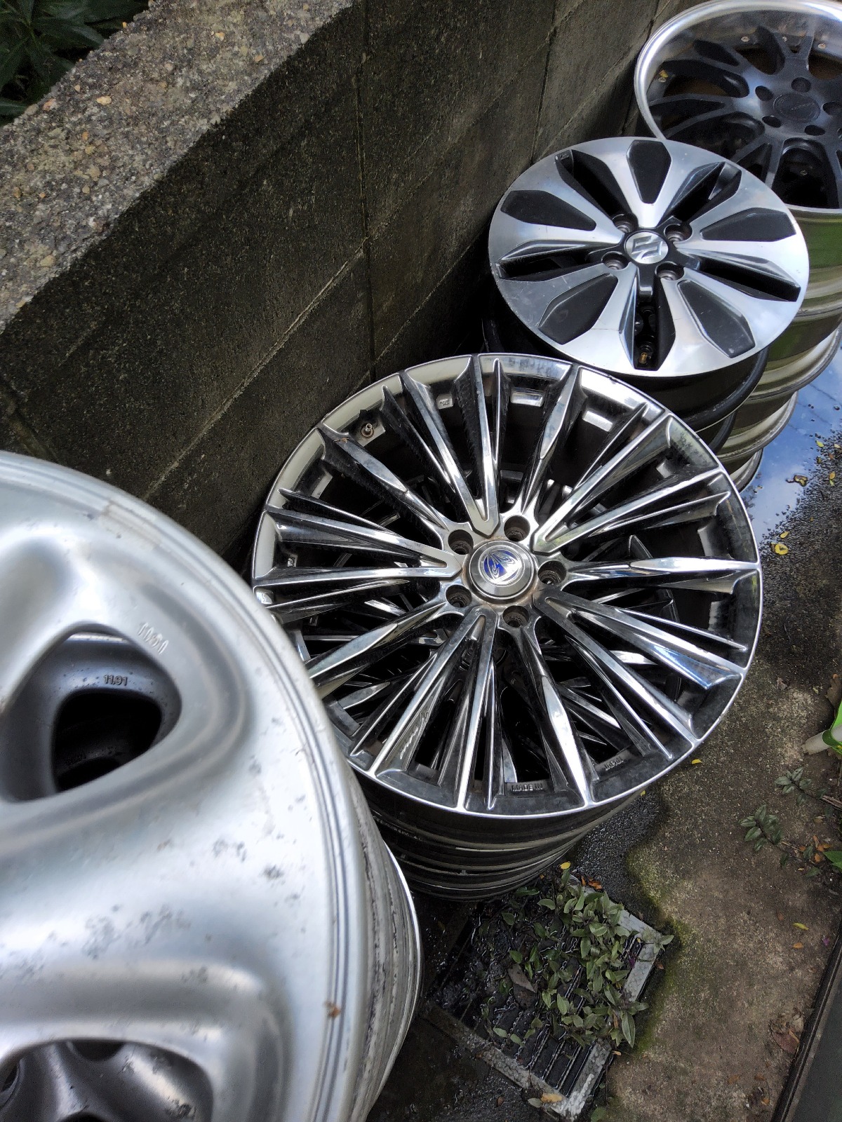 MIX ALL SIZE WHEELS GOOD