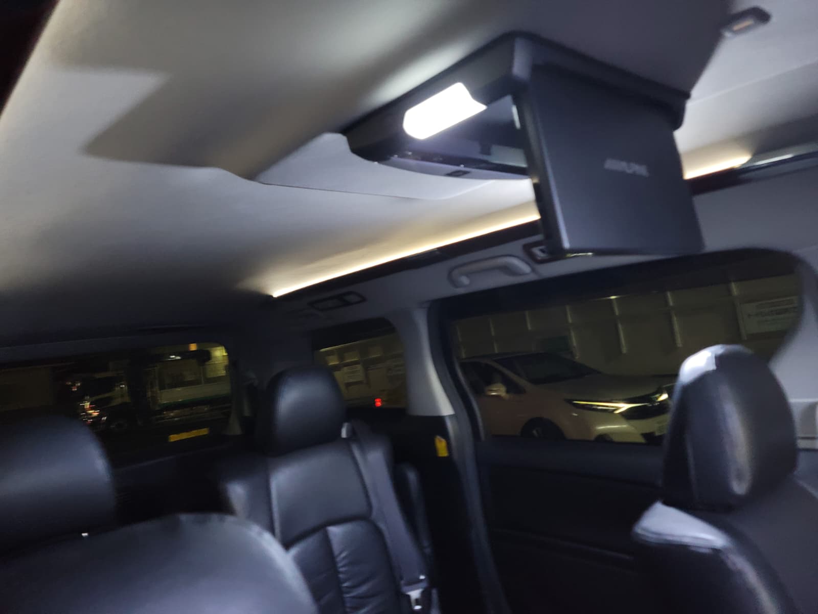 2010 Toyota Velfire