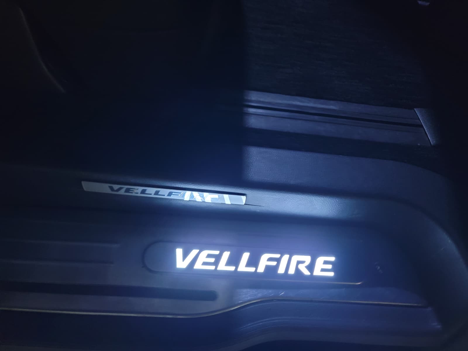 2010 Toyota Velfire
