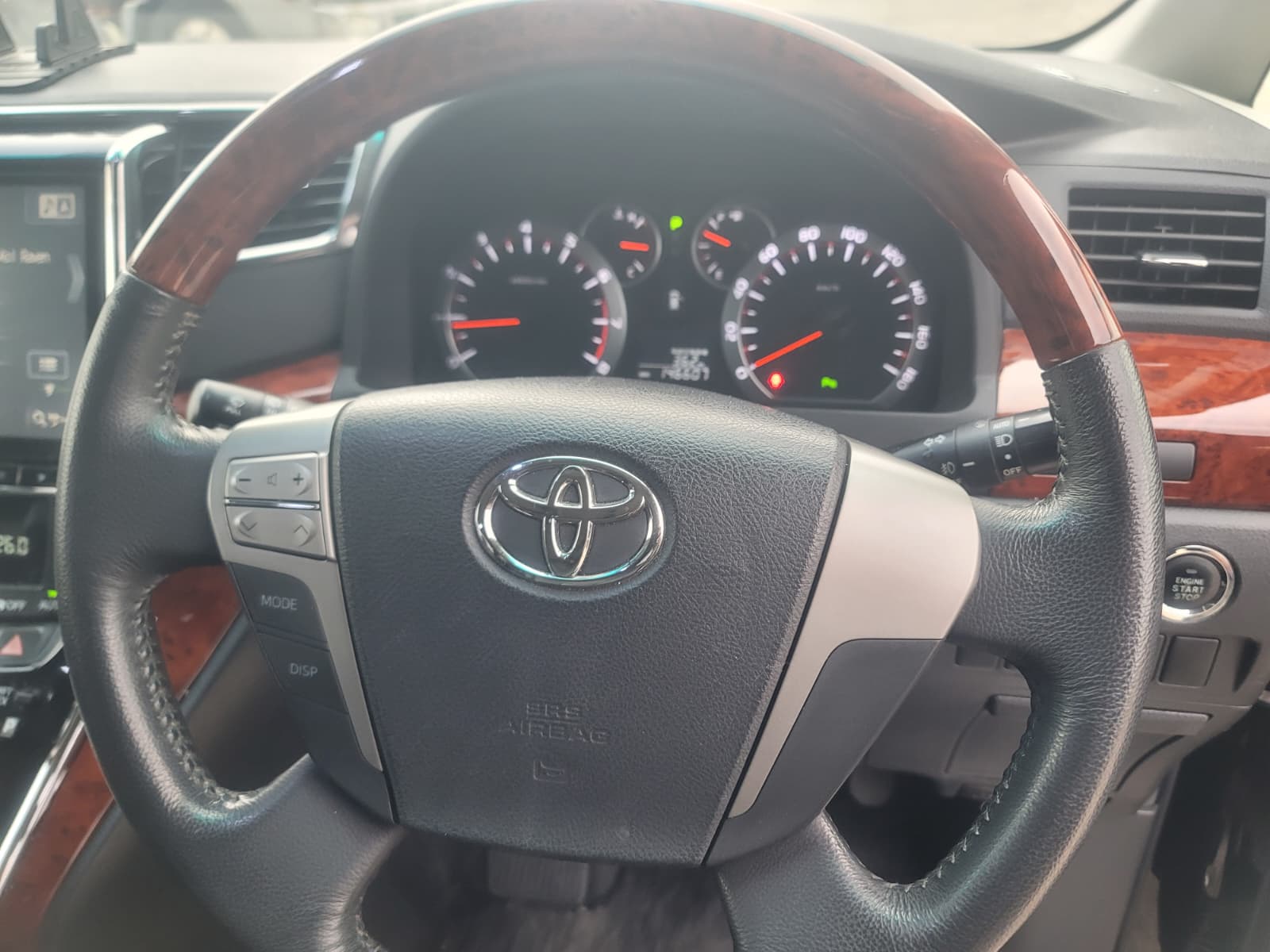 2010 Toyota Velfire