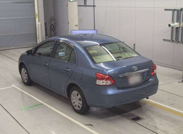 11-2010 TOYOTA BELTA