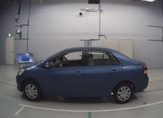 11-2010 TOYOTA BELTA