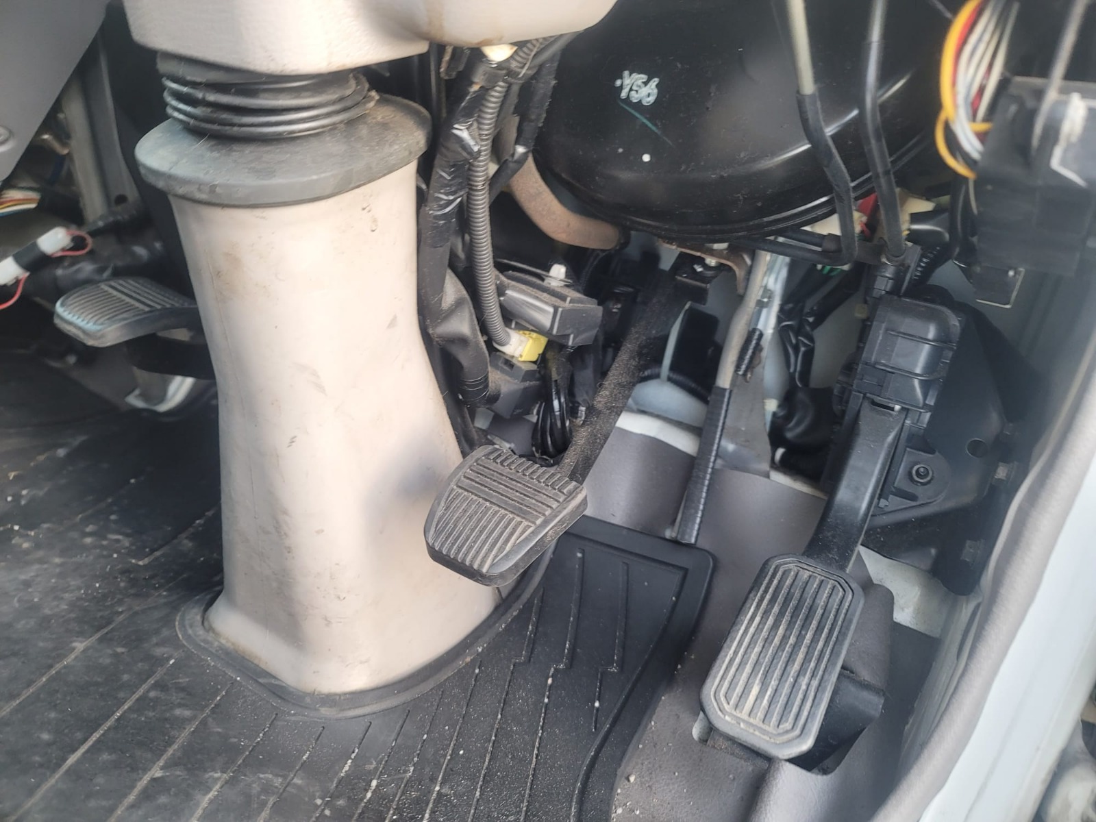 2-2010 TOYOTA TOWN-ACE FREEZER