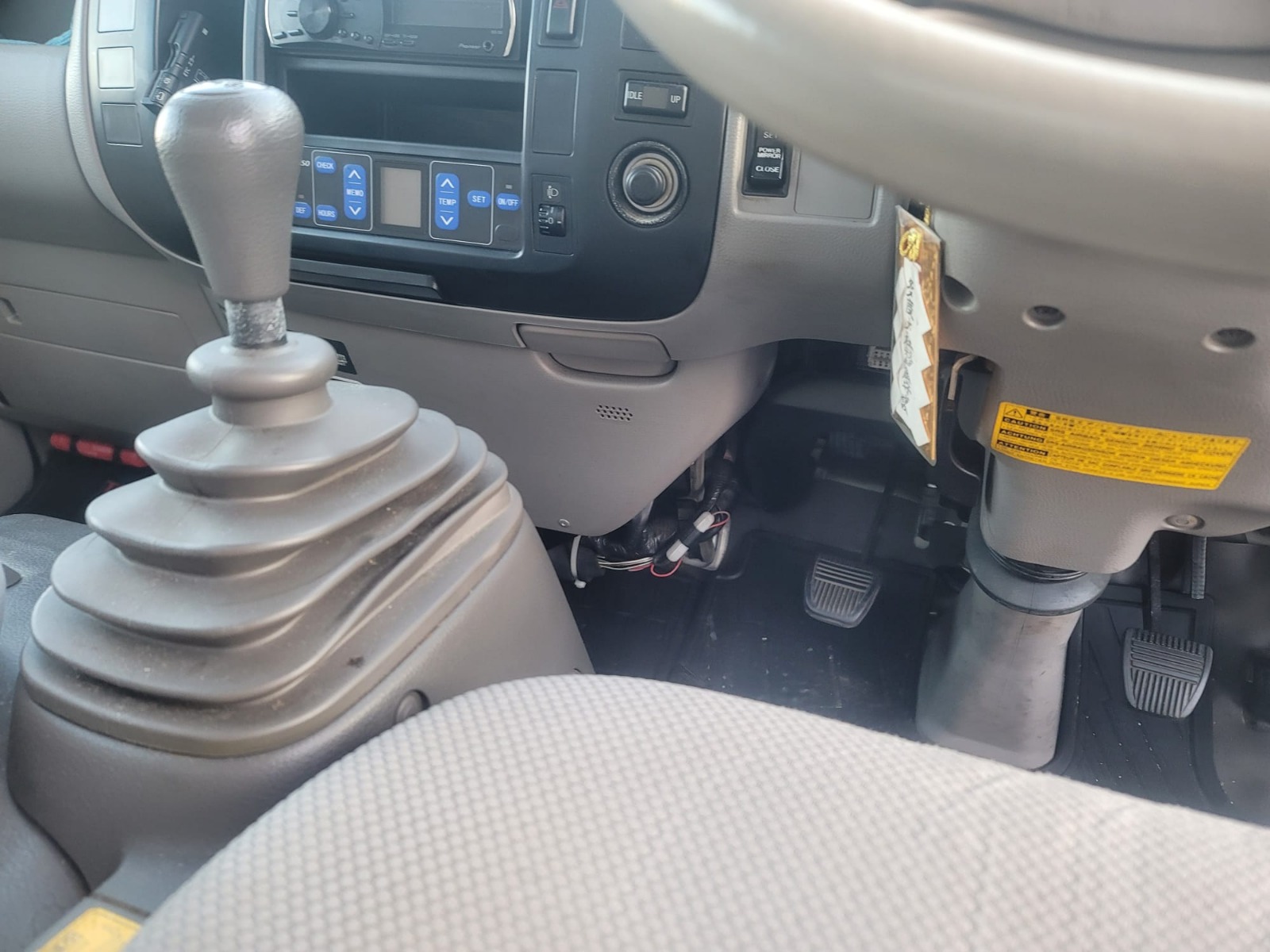 2-2010 TOYOTA TOWN-ACE FREEZER