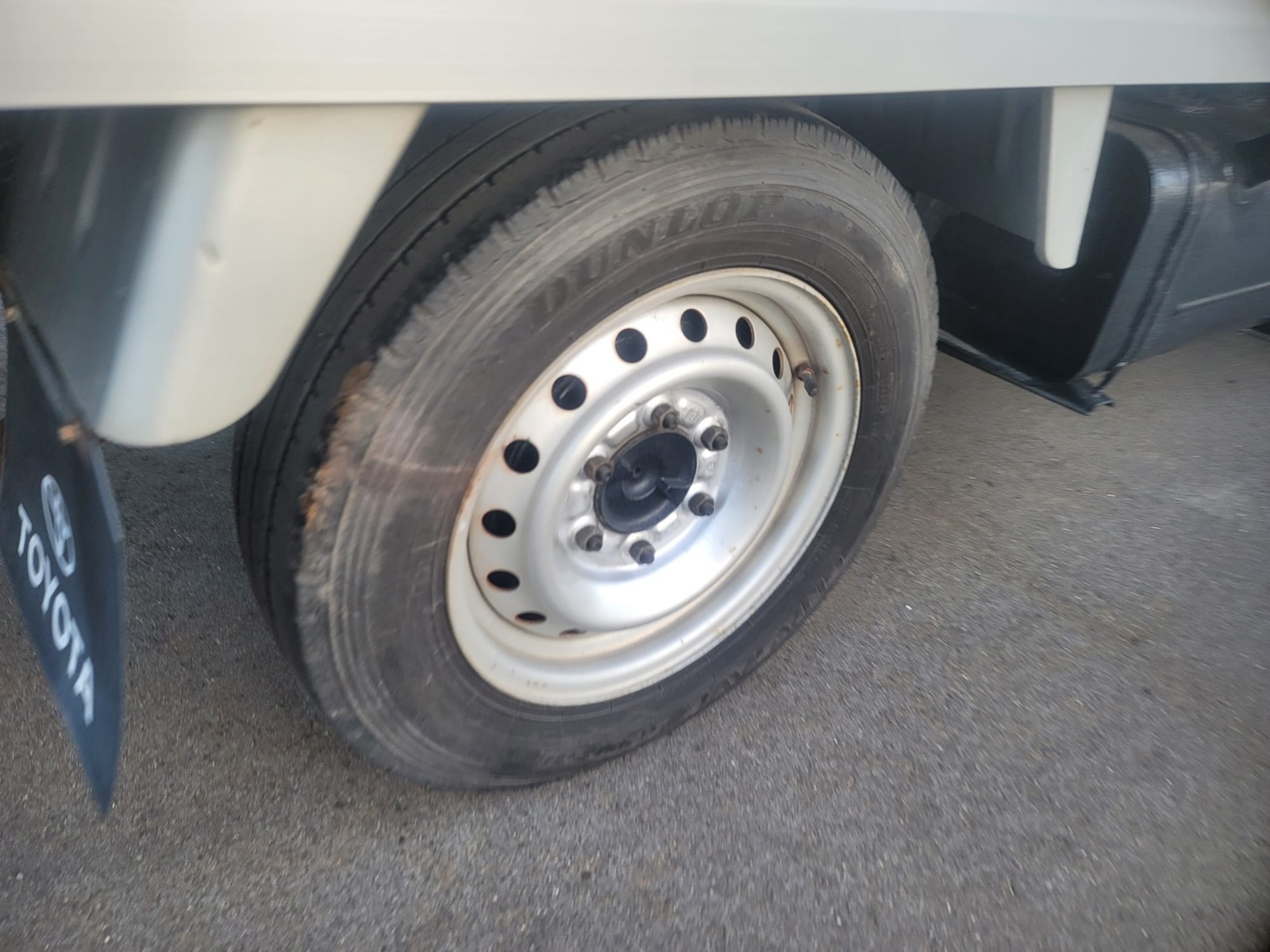 2-2010 TOYOTA TOWN-ACE FREEZER