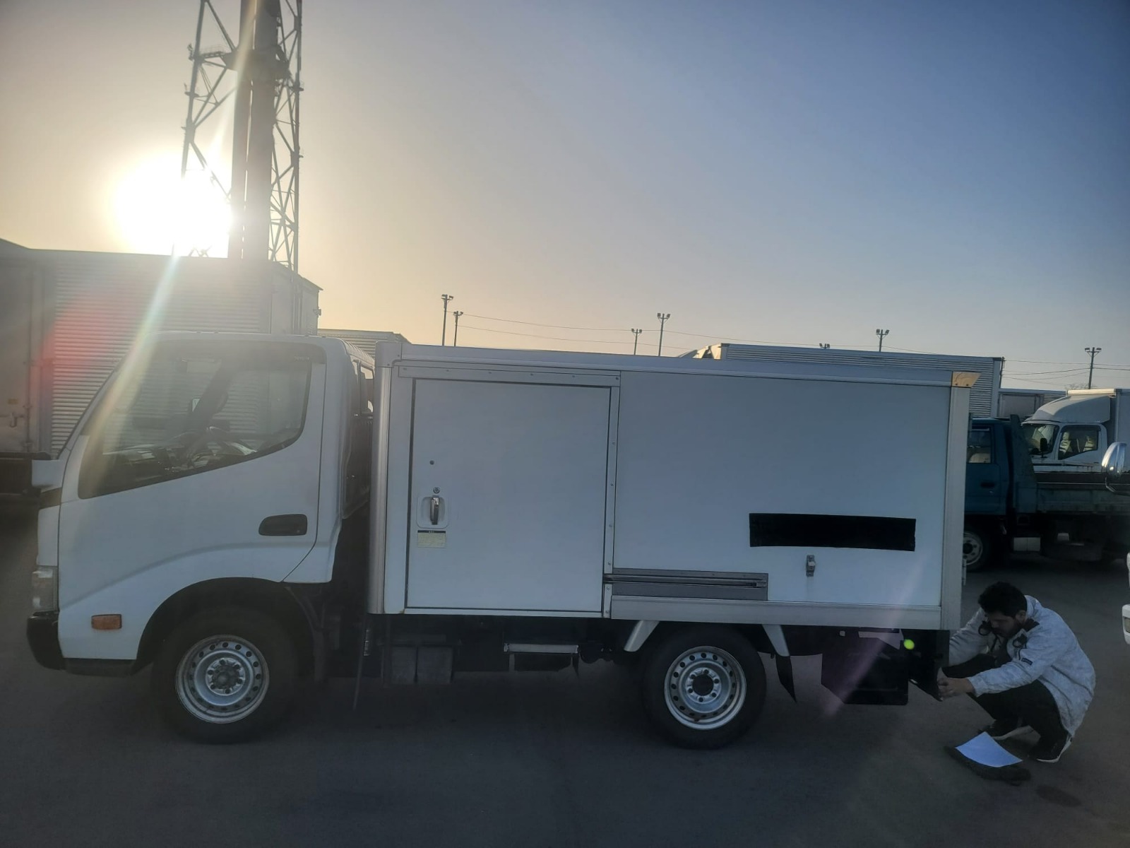 2-2010 TOYOTA TOWN-ACE FREEZER