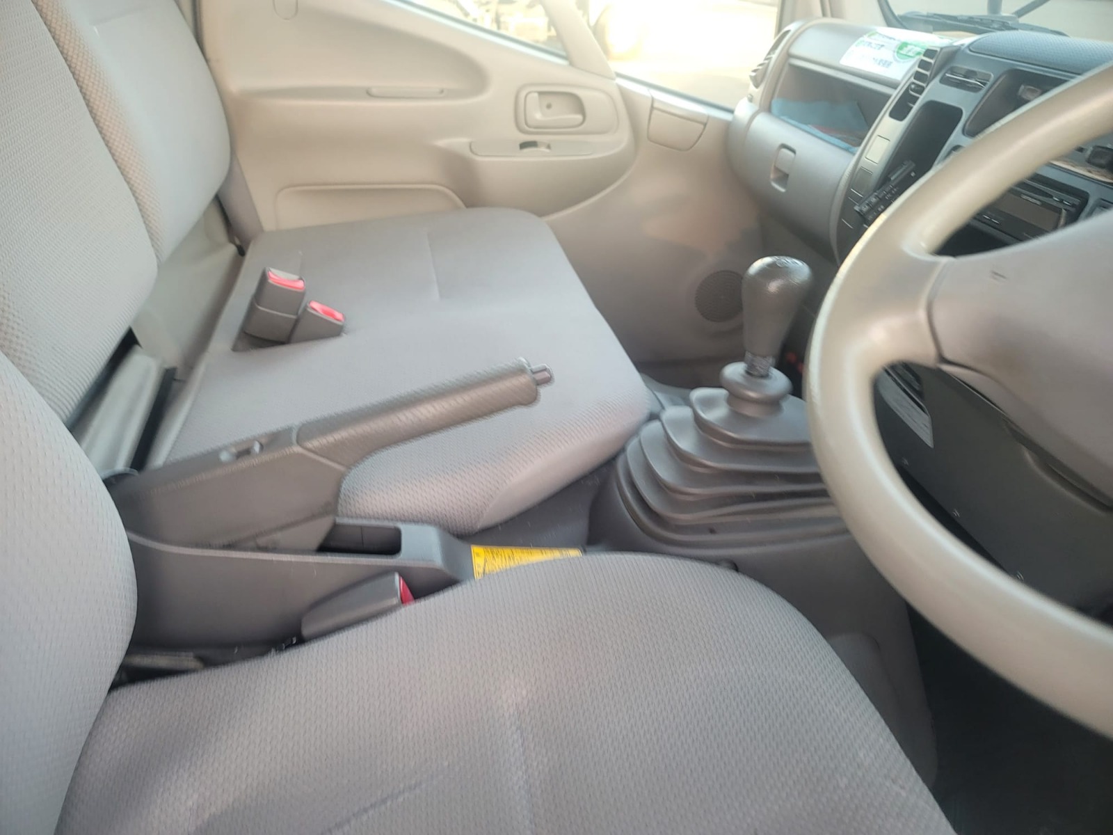 2-2010 TOYOTA TOWN-ACE FREEZER