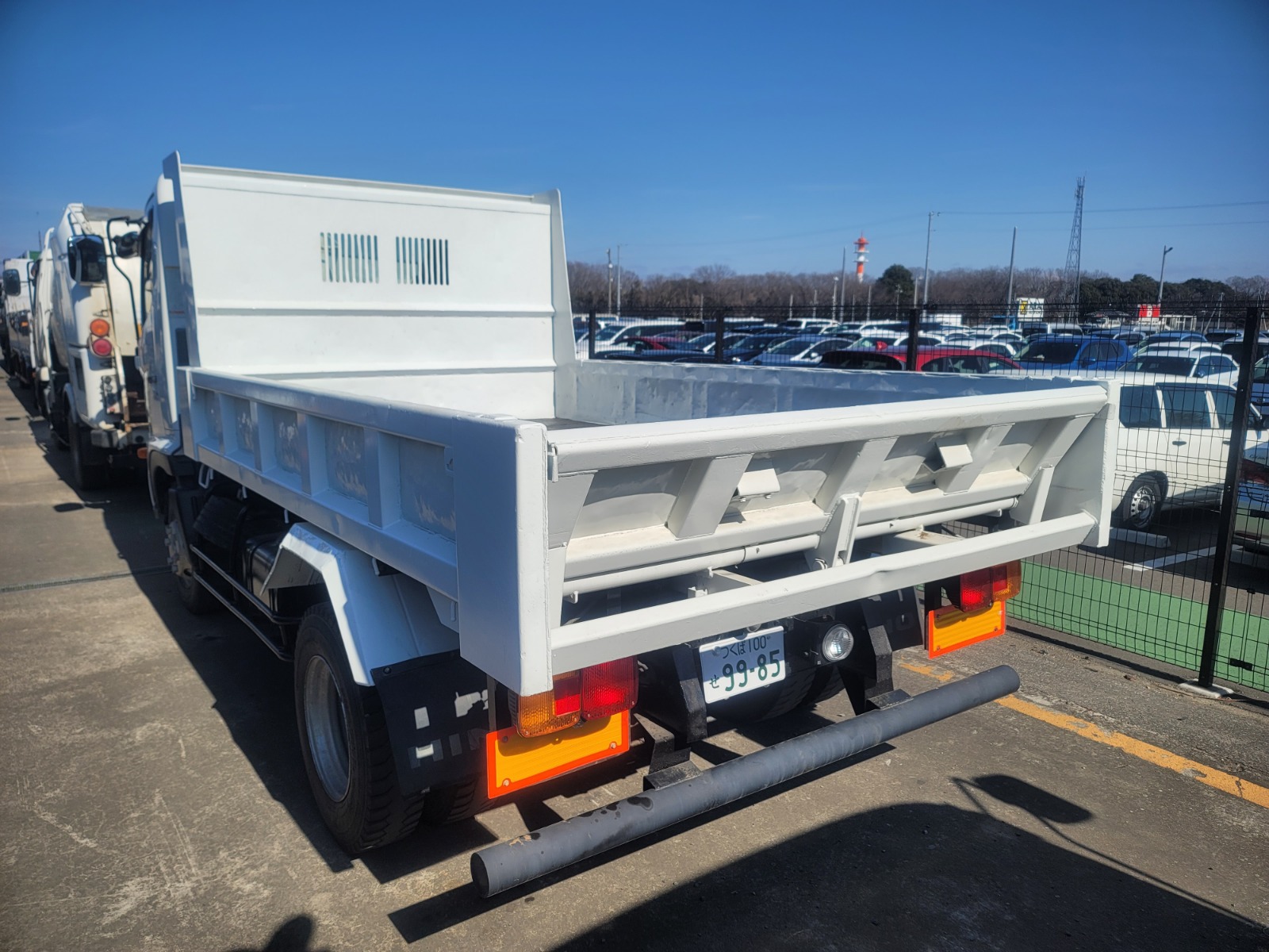 8-2011 HINO RANGER DUMPER