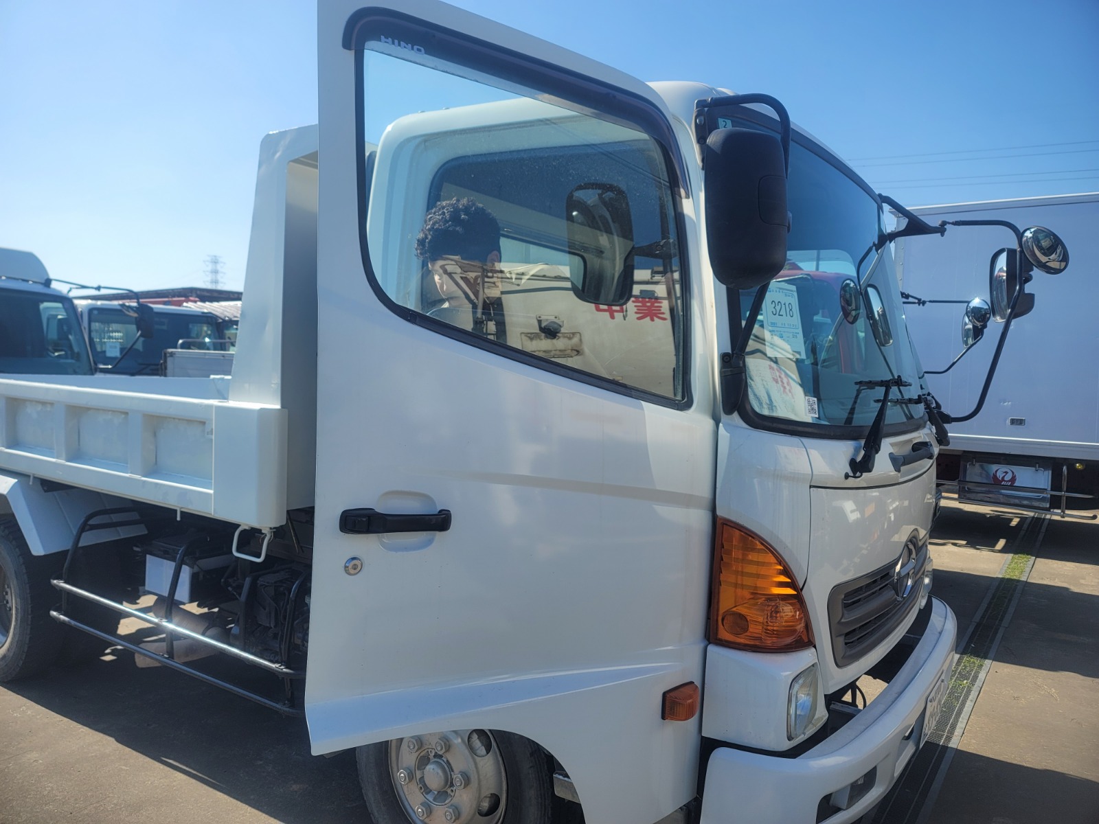8-2011 HINO RANGER DUMPER