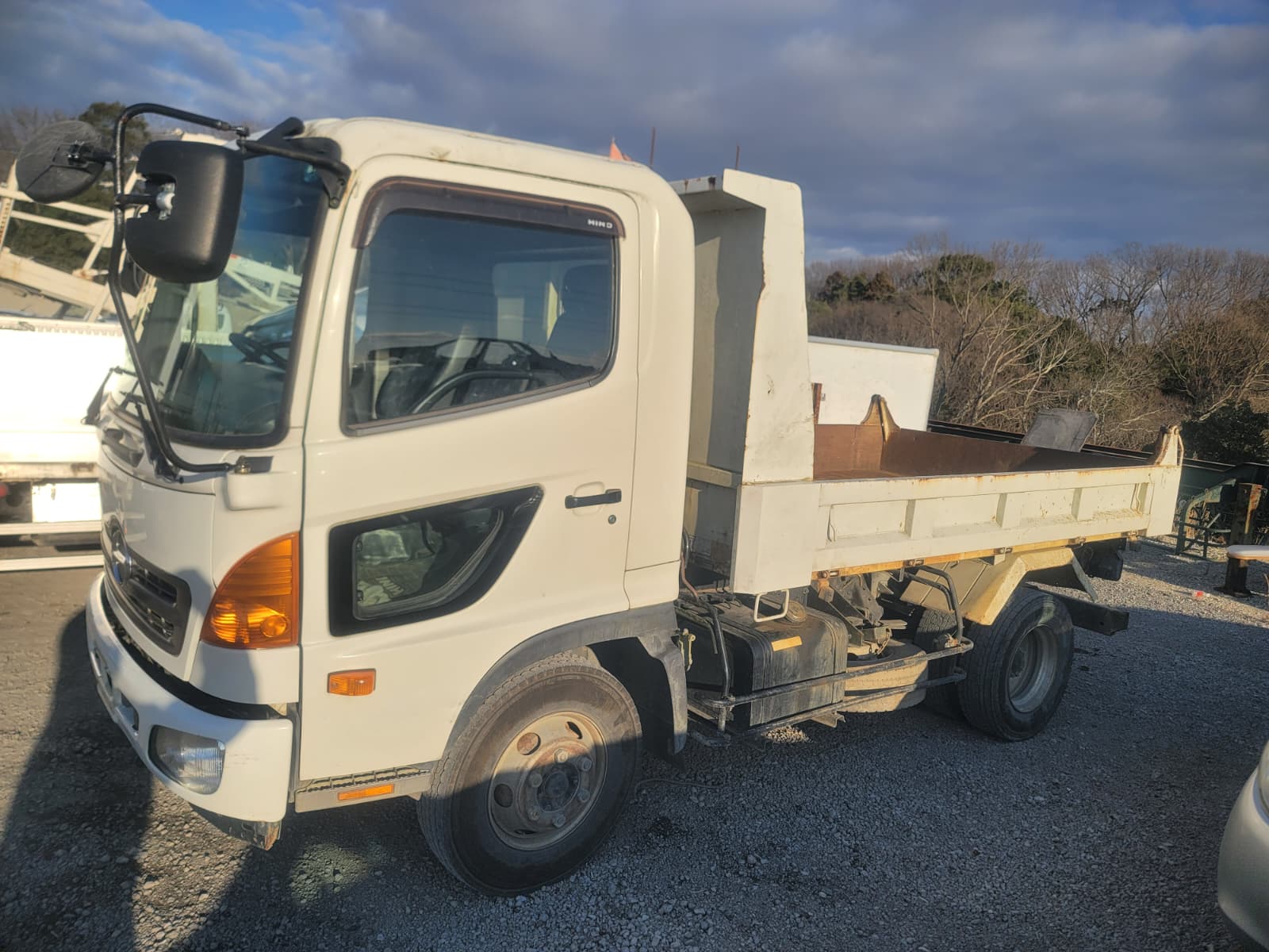 2014 HINO RANGER DUMPER