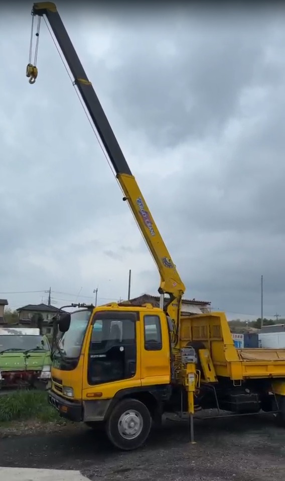 2001 ISUZU FORWARD CRANE DUMPER
