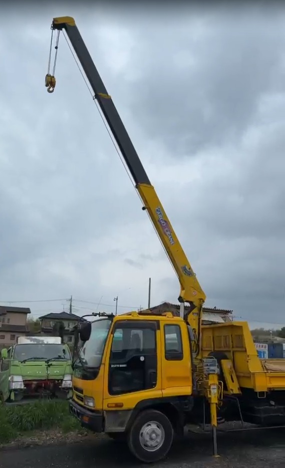 2001 ISUZU FORWARD CRANE DUMPER