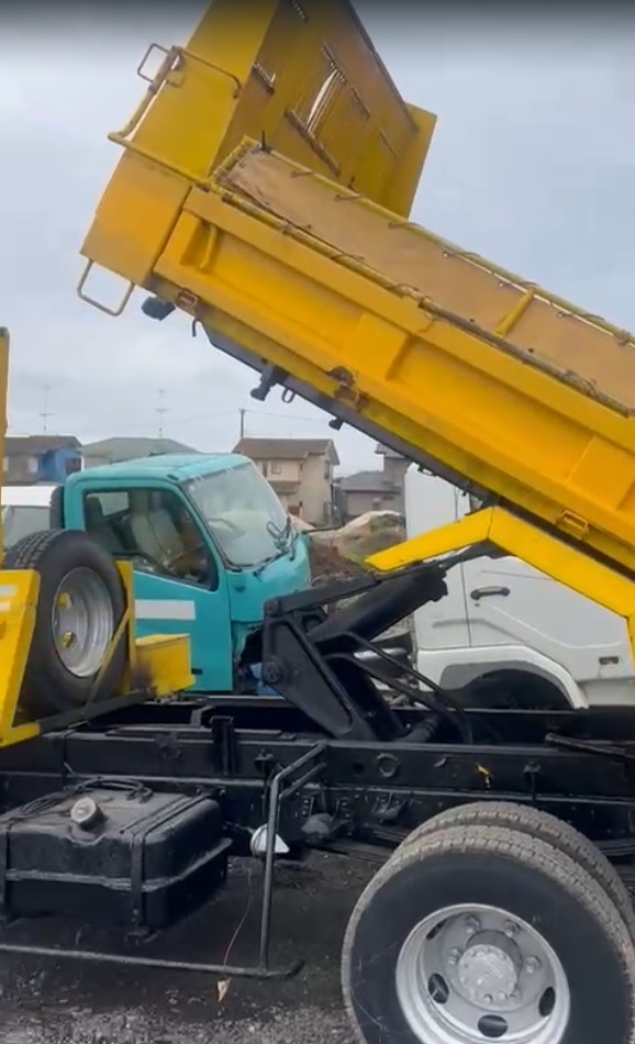 2001 ISUZU FORWARD CRANE DUMPER
