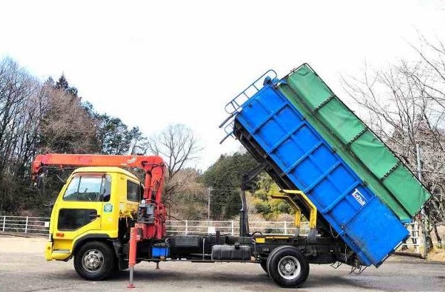 02-2007 NISSAN CRANE DUMP