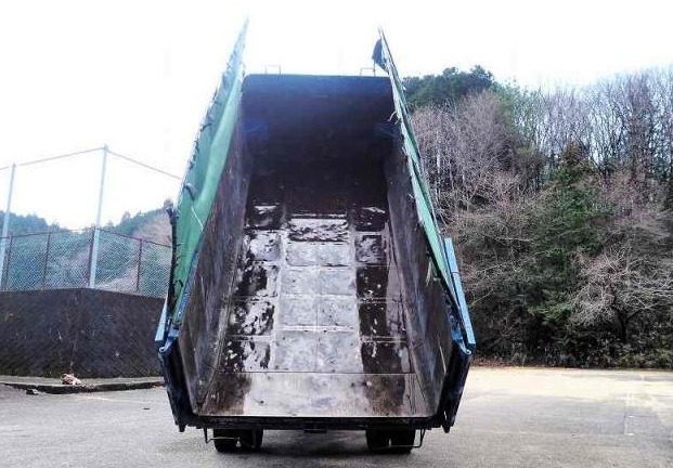 02-2007 NISSAN CRANE DUMP