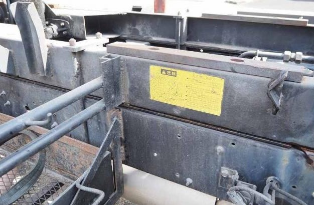 02-2007 NISSAN CRANE DUMP
