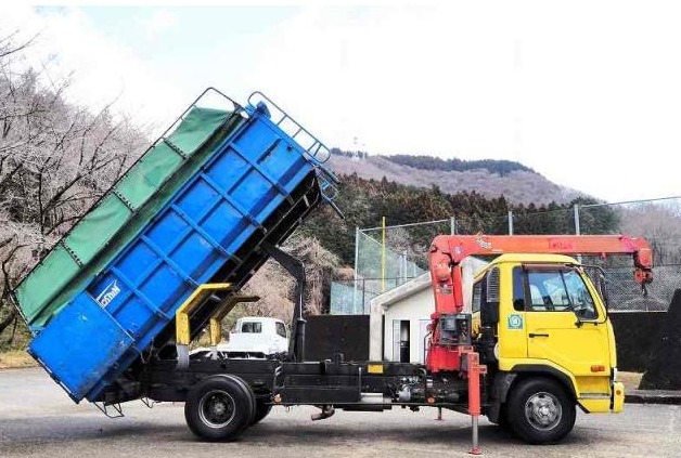 02-2007 NISSAN CRANE DUMP