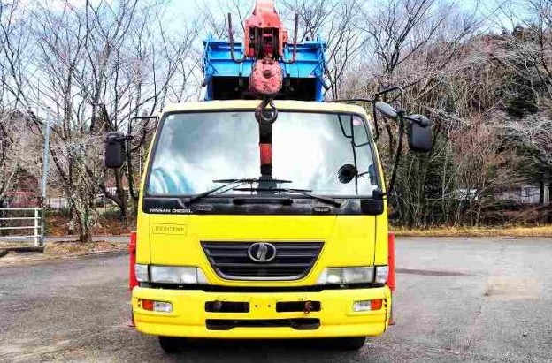 02-2007 NISSAN CRANE DUMP