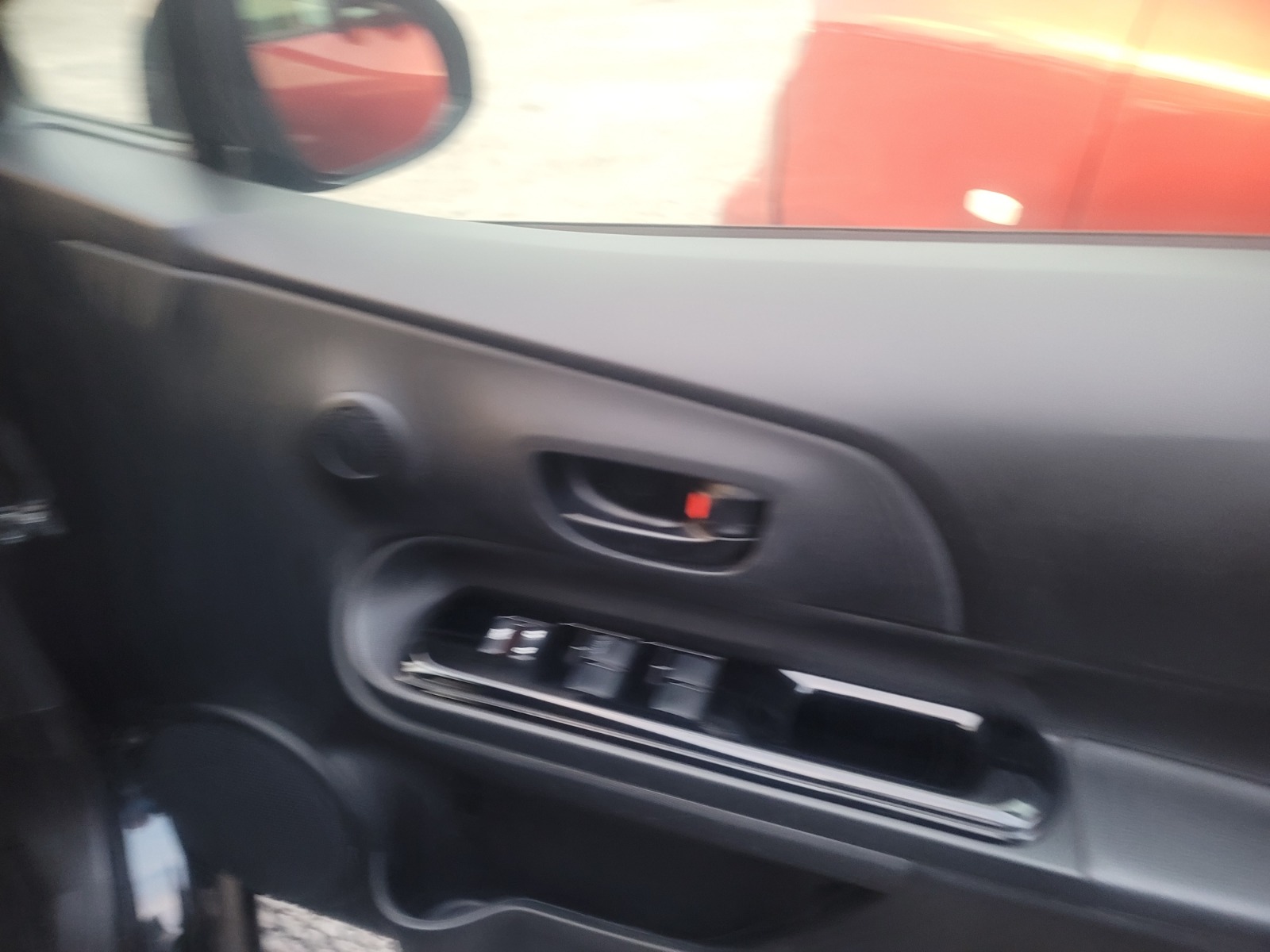 12-2018 TOYOTA AQUA