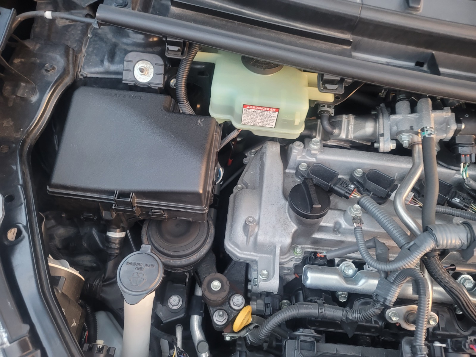 12-2018 TOYOTA AQUA
