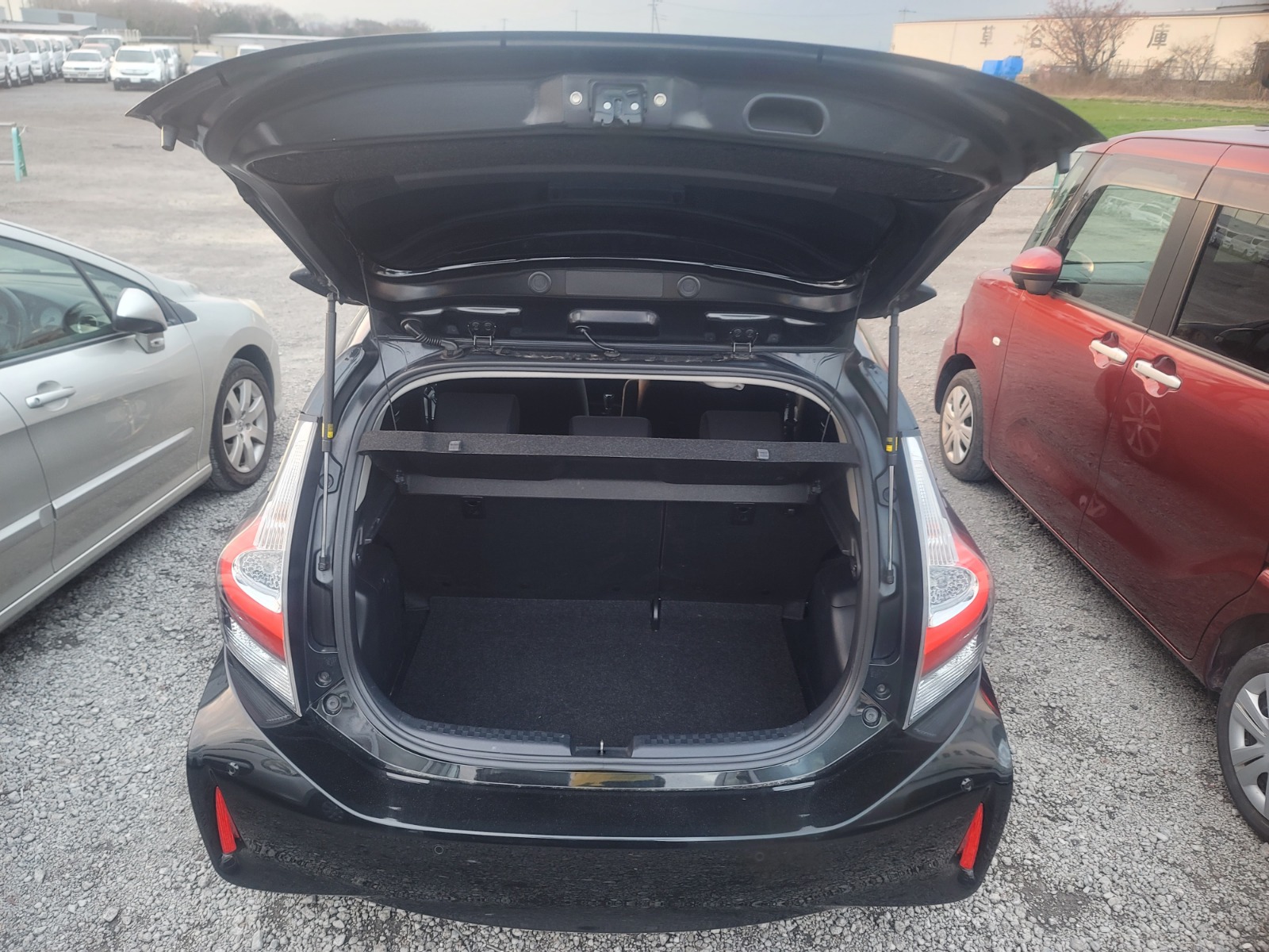 12-2018 TOYOTA AQUA