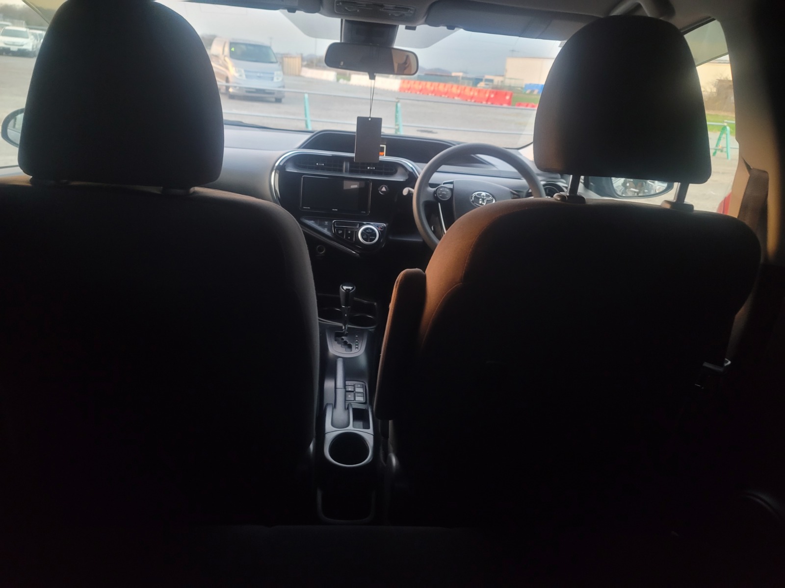 12-2018 TOYOTA AQUA