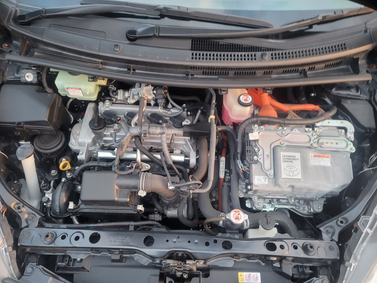 12-2018 TOYOTA AQUA