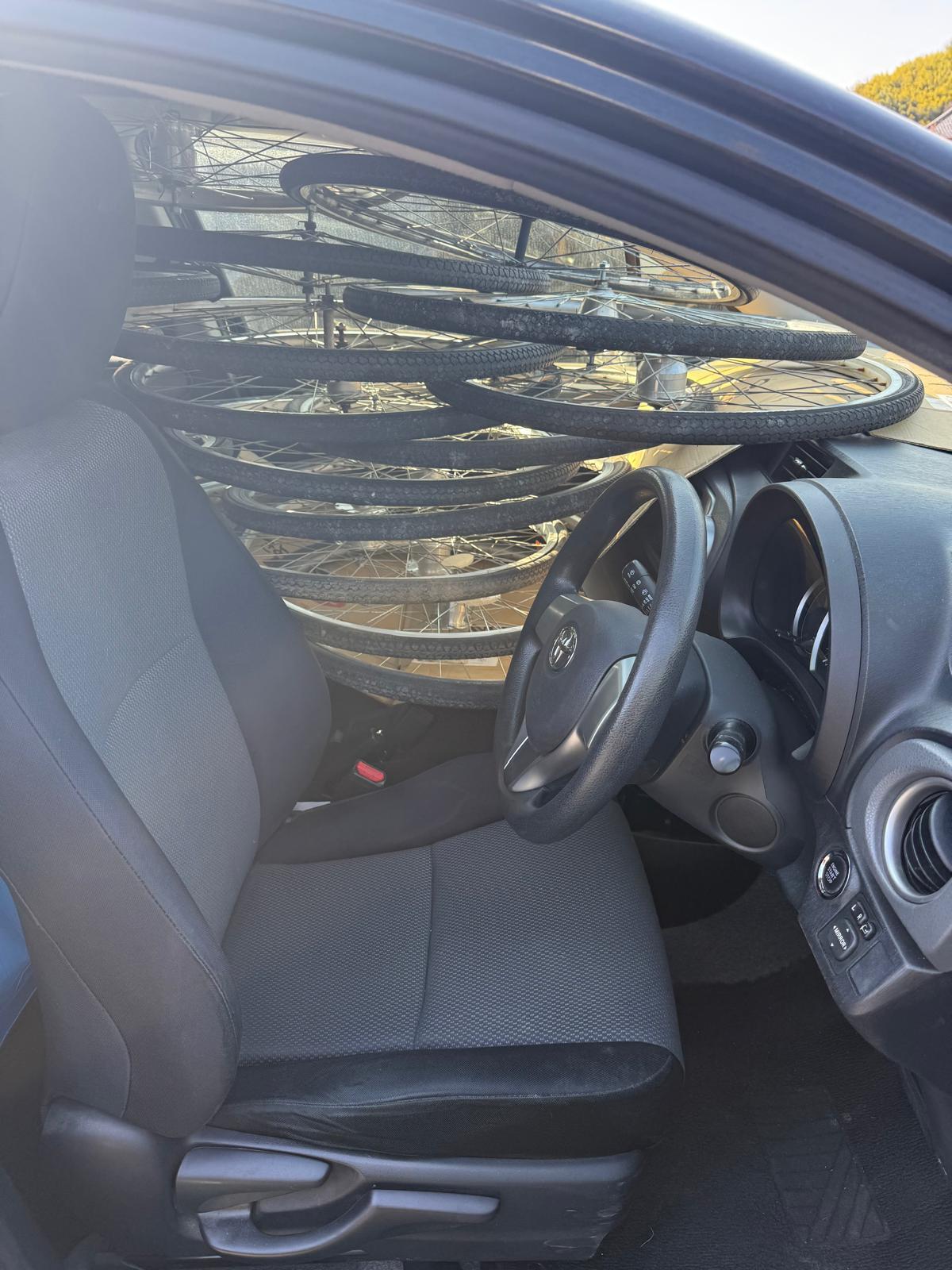 08/2012 TOYOTA VITZ