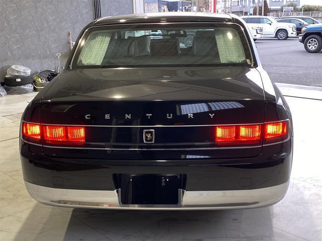 2023/01 TOYOTA CENTURY