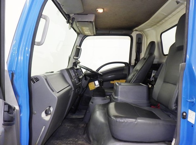 12/2013 CISUZU ELF TRUCK