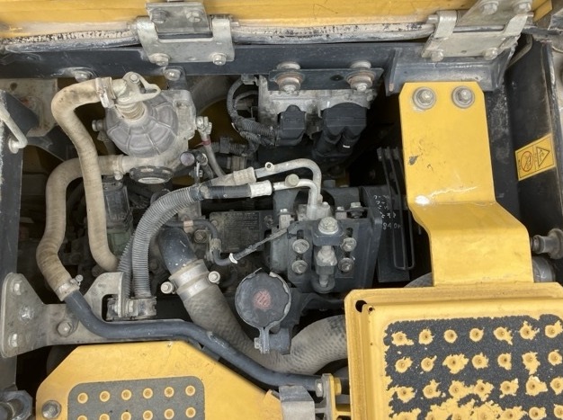 2014  KOMATSU EXCAVATOR PC 138 US-16-41328