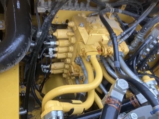 2018 KOMATSU EXCAVATOR HB 365 LC HYBRID