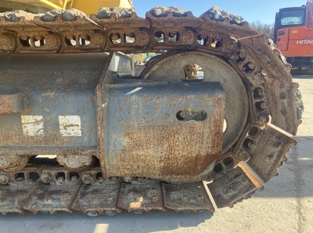 2013 KOMATSU EXCAVATOR