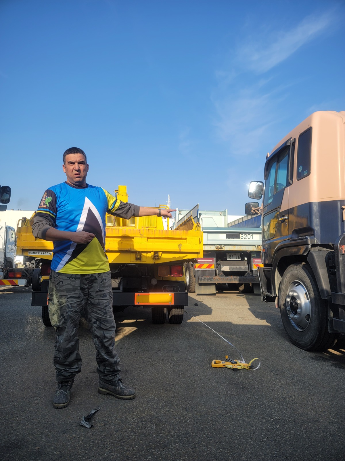 2001 ISUZU FORWARD CRANE DUMPER
