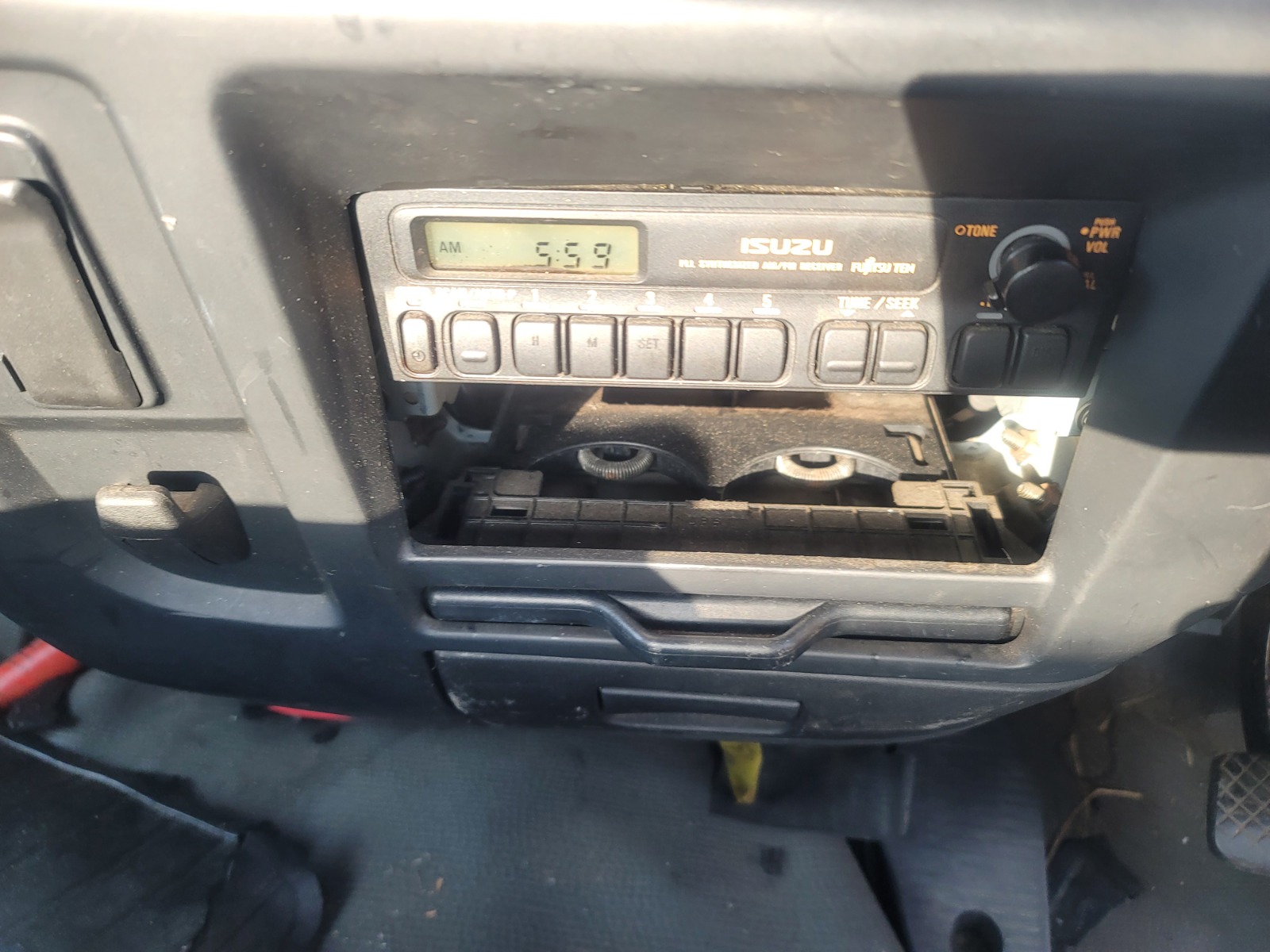 2001 ISUZU FORWARD CRANE DUMPER