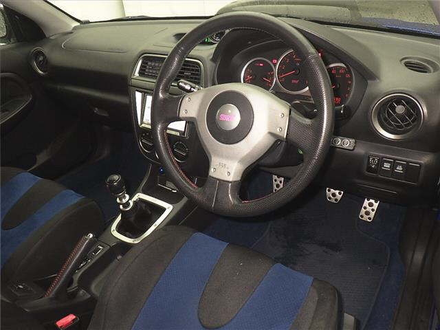 Year 2004 SUBARU 【熊本 327ﾑ555】