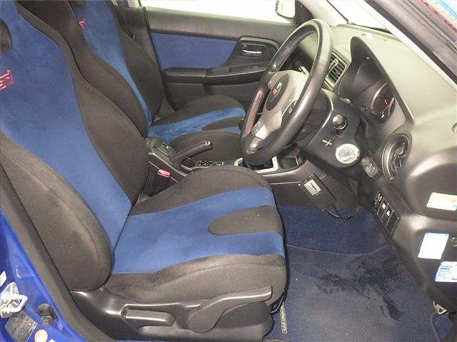 Year 2004 SUBARU 【熊本 327ﾑ555】